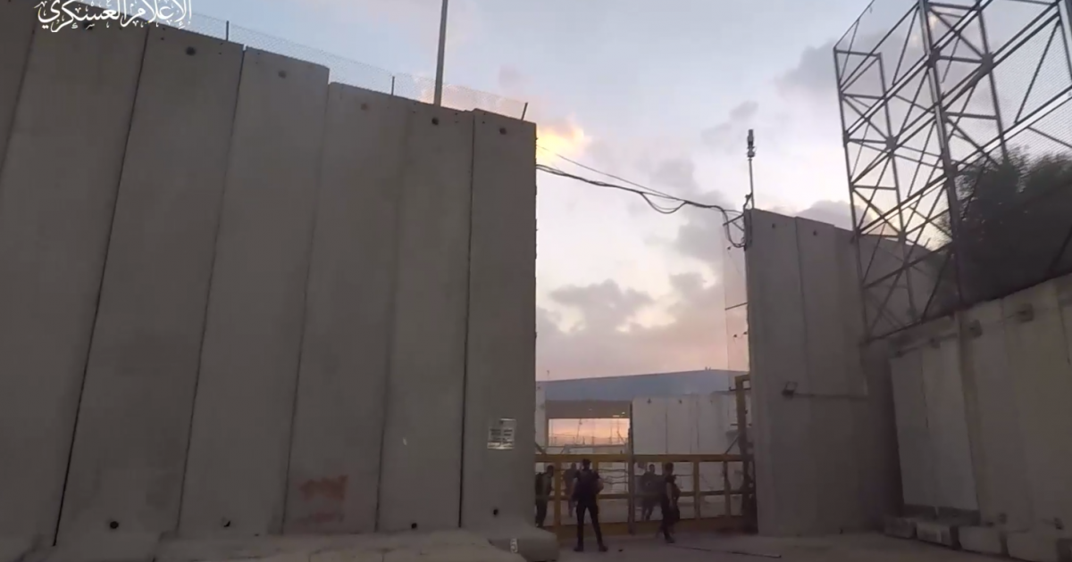 كتائب القسام تحكم سيطرتها على موقع “كيسوفيم” العسكري الصهيوني