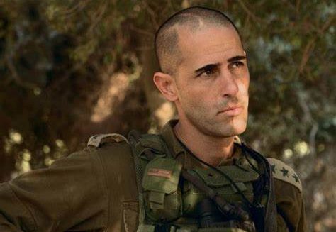 مصرع قائد وحدة “الشبح” الصهيونية خلال اشتباكات مع مقاتلي حماس في غلاف غزة