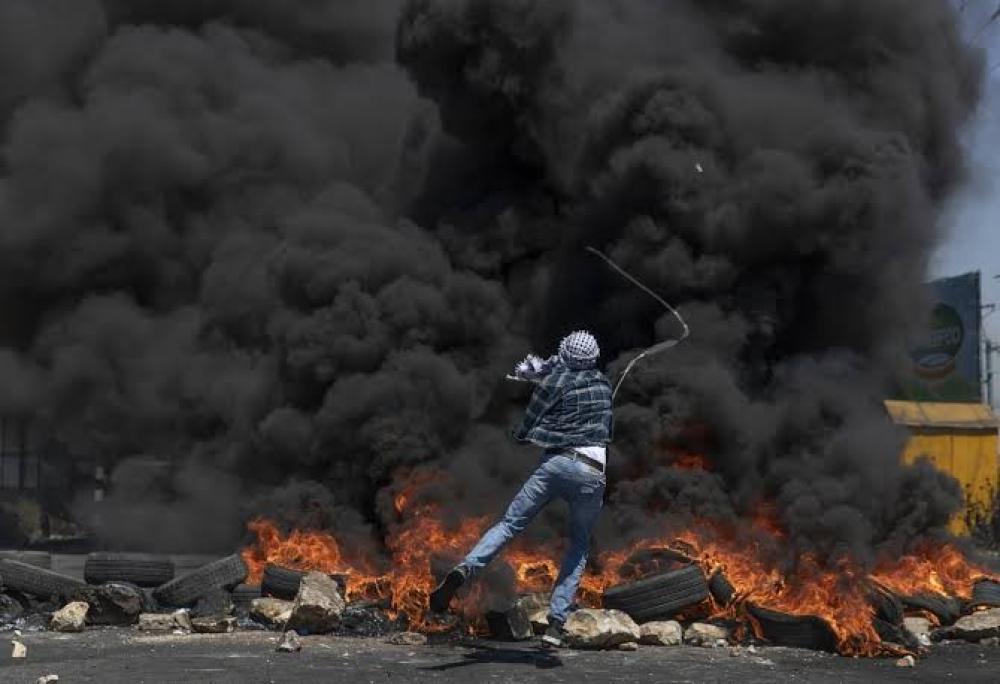 تسعة شهداء وإصابات بمواجهات واسعة مع العدو بالضفة