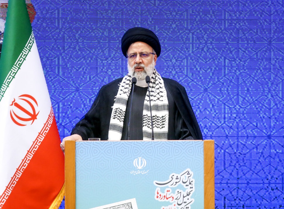 الرئيس الإيراني: جرائم أمريكا والعدو الصهيوني ستقضي على النظام العالمي الظالم