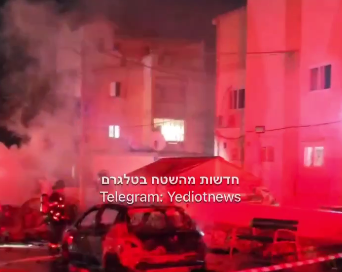 دمار وحرائق كبيرة في مدينة عسقلان جراء سقوط صواريخ المقاومة الفلسطينية عليها