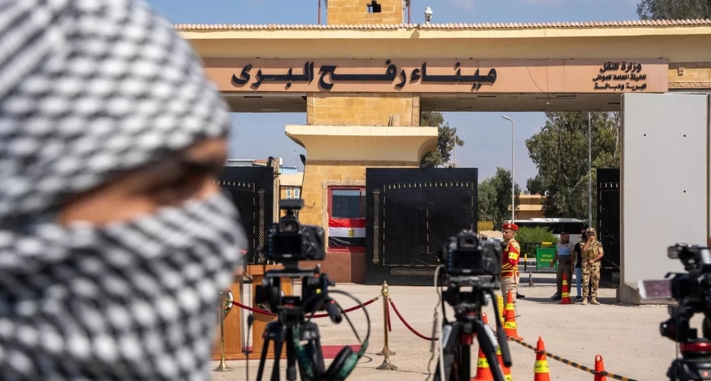 “الأونروا”: أزمة الوقود في غزة كارثية والقطاع بحاجة إلى 100 شاحنة يوميا