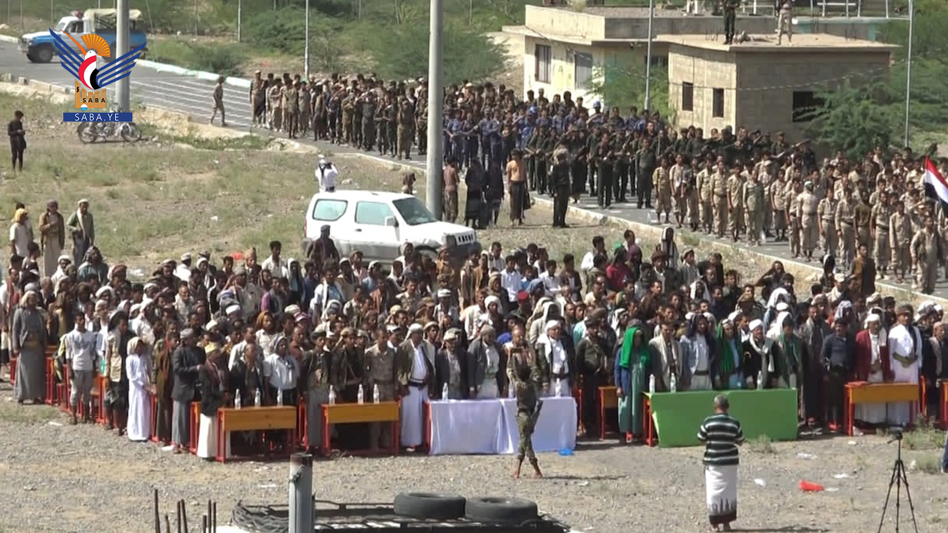 عرض عسكري وأمني في مقبنة بتعز إعلاناً للنفير العام لنصرة الشعب الفلسطيني