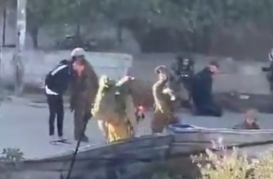 اربعة آلاف مصل فقط يؤدون صلاة الجمعة في الأقصى والاعتداء على المصلين في حوسان