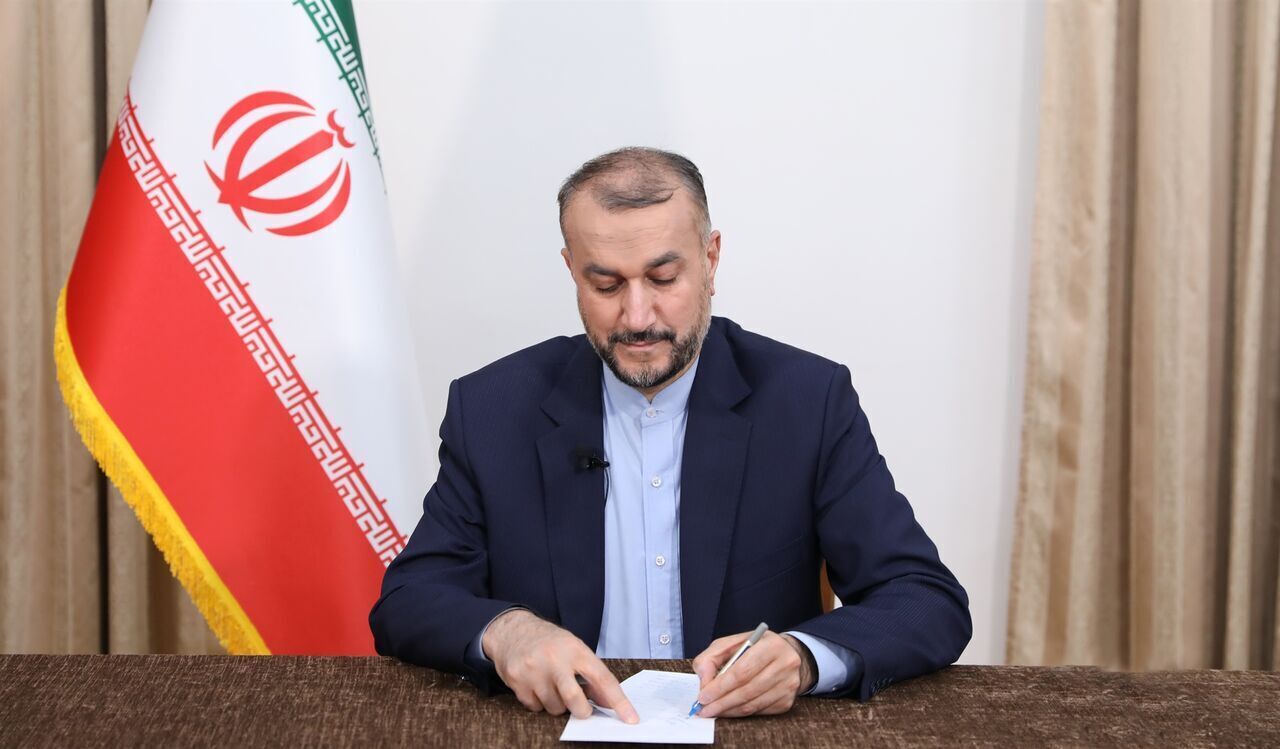 عبداللهيان: الأمريكان بدعمهم “إسرائيل” ومدها بالأسلحة يوسعون نطاق الحرب عبداللهيان: الأمريكان بدعمهم “إسرائيل” ومدها بالأسلحة يوسعون نطاق الحرب