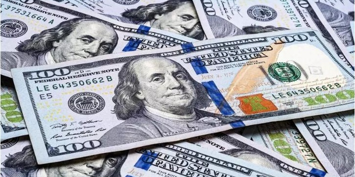 انخفاض الدولار واستقرار الين الياباني في تعاملات محدودة