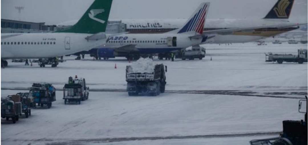 روسيا تقرر تأجيل عشرات الرحلات الجوية في موسكو بسبب عاصفة ثلجية