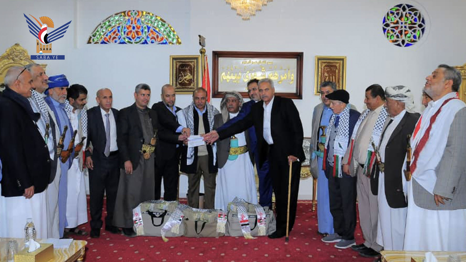 الراعي يسلّم مساهمة أعضاء وموظفي مجلس النواب لدعم الشعب الفلسطيني