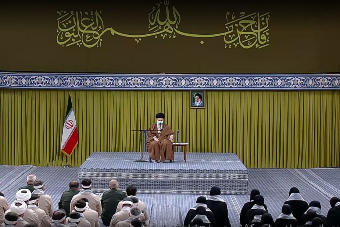 السيد خامنئي: “طوفان الأقصى” ضرب مشروع أمريكا في المنطقة