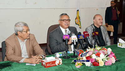 رئيس الوزراء يشيد بالأدوار العلمية لجامعة صنعاء ومحافظتها على العملية التعليمية رئيس الوزراء يشيد بالأدوار العلمية لجامعة صنعاء ومحافظتها على العملية التعليمية