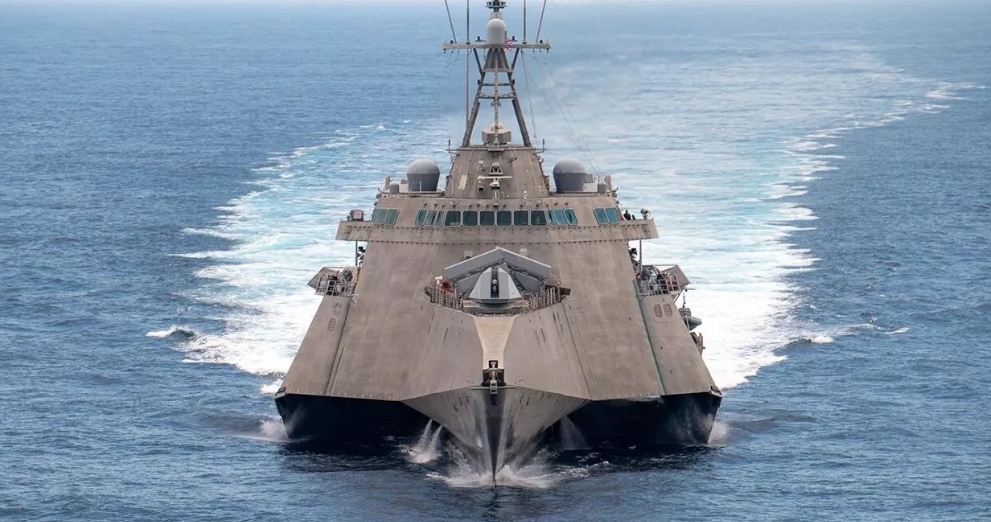 البحرية الصينية تتعقب بارجة “يو إس إس غابرييل” الأمريكية بعد دخولها مياهها الإقليمية