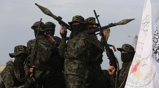 المقاومة الفلسطينية تستهدف عدة تجمعات للعدو الصهيوني وآلياته