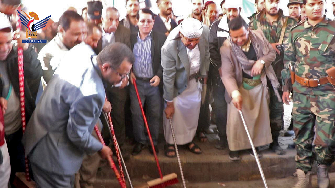 عباد يدشن حملة النظافة والتوعية السنوية بأمانة العاصمة