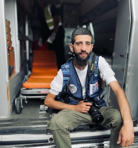 إصابة مصور صحفي برصاص جيش العدو الصهيوني في قرية جفنا