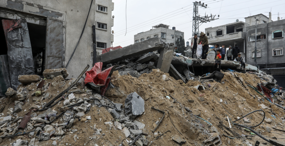 الإعلام الحكومي بغزة: تدمير العدو لمقراتنا محاولة فاشلة لطمس الحقيق