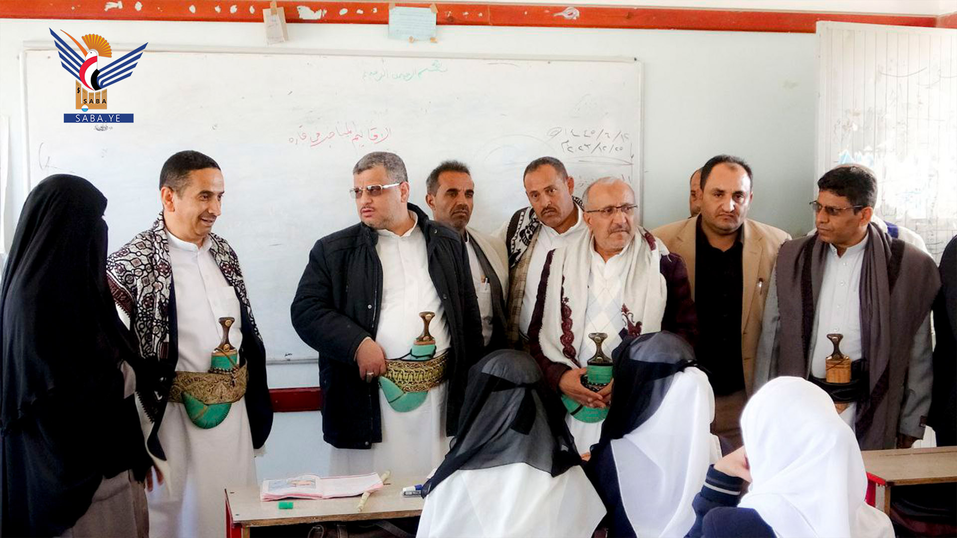 وكيل وزارة التربية يتفقد سير العملية التعليمية بمديريتي السياني وذي السفال في إب