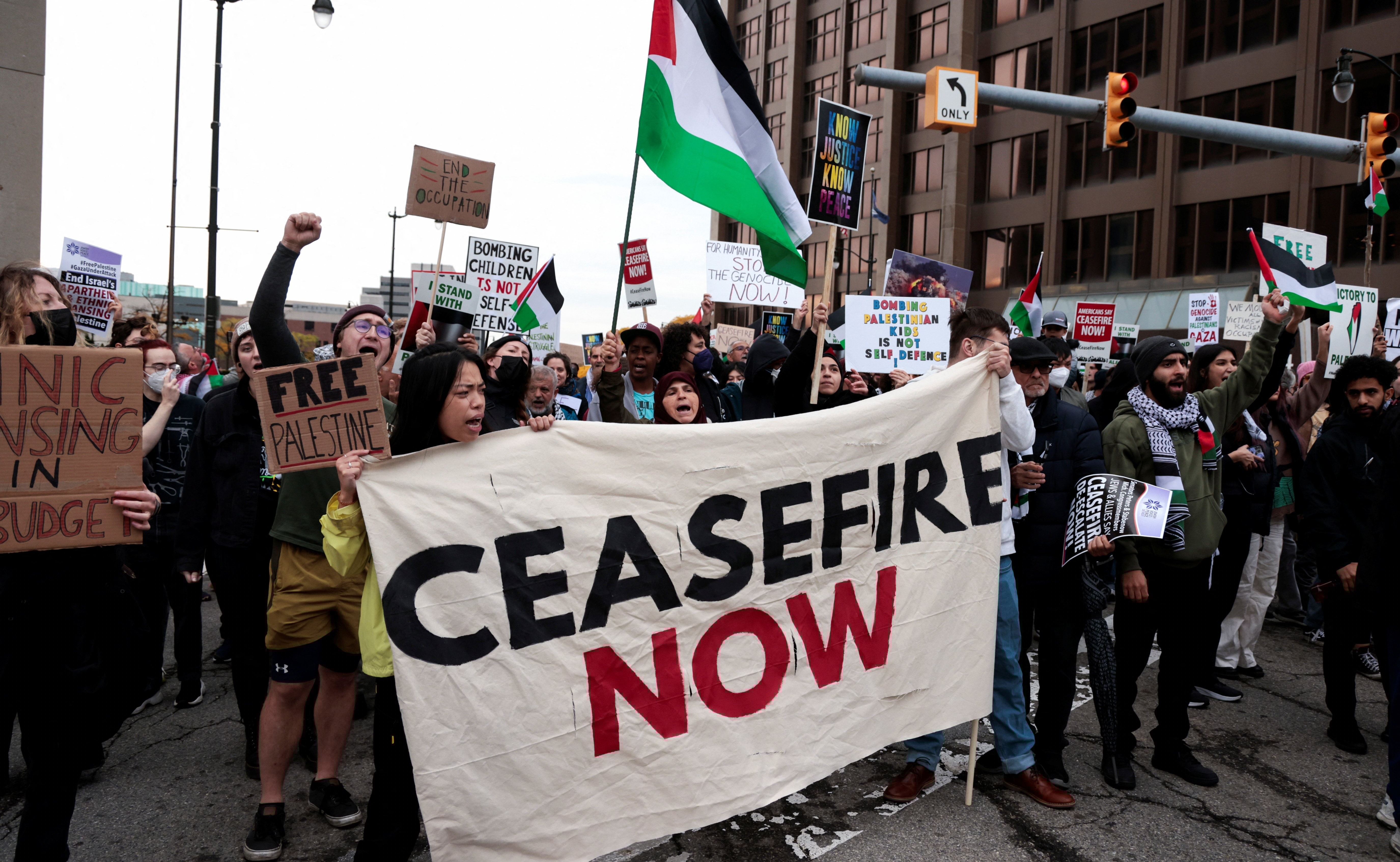 المقاومة الإسلامية بالعراق تواصل دك القواعد الأمريكية في العراق وسوريا