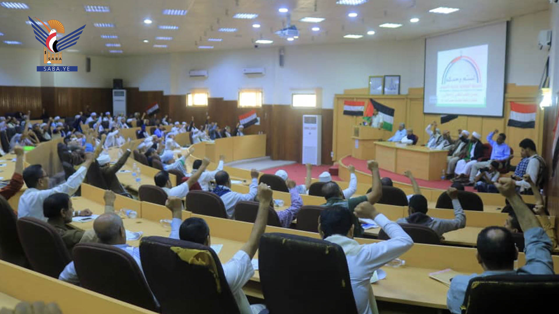 اجتماع استثنائي بالحديدة يدعو للخروج الجماهيري غدا في مسيرة “دماء الأحرار على طريق الانتصار”