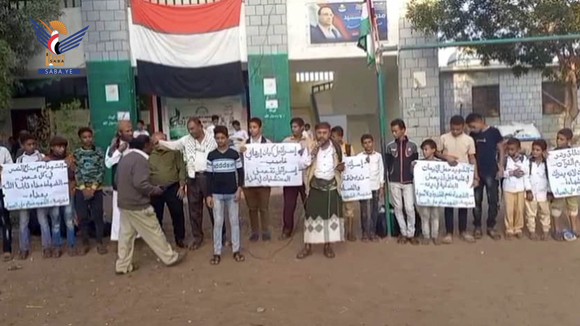 فعاليات ووقفات في عدد من مدارس مدينة الحديدة بذكرى ميلاد الزهراء