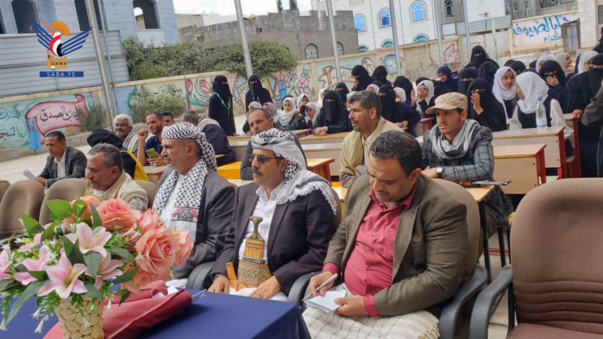 إب .. تدشين حملة توعية وتثقيف صحي وبيئي