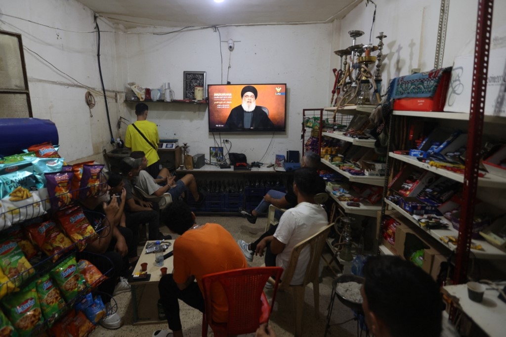 استطلاع أمريكي: ارتفاع شعبية حزب الله ودعم حركة حماس في لبنان