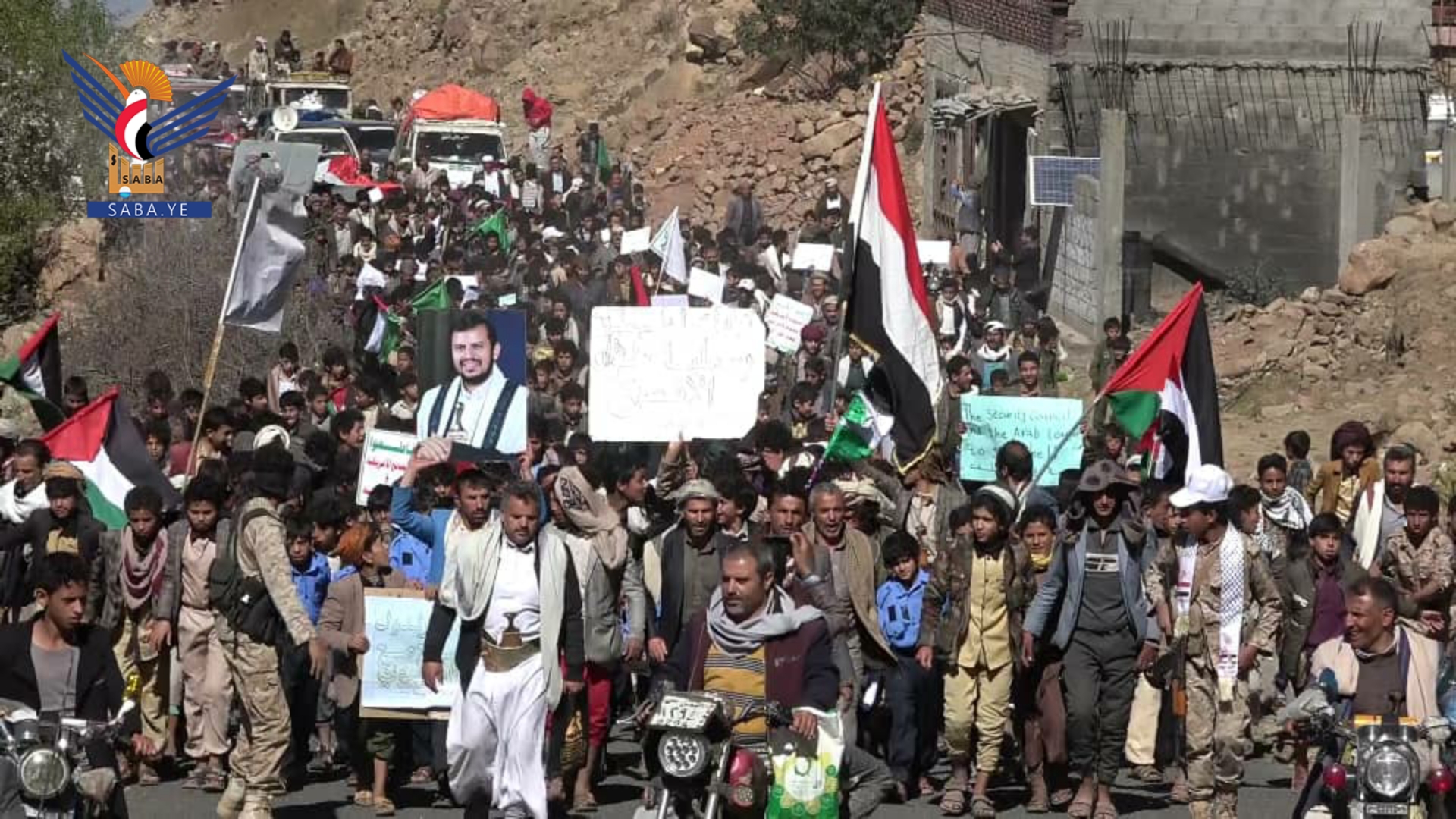 صنعاء .. مسيرة ووقفة طلابية في الحيمة الداخلية نصرة لغزة