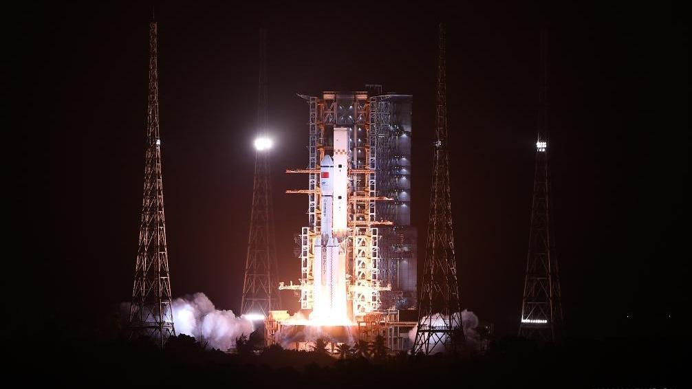 الصين تطلق مركبة شحن جديدة لإرسال إمدادات إلى المحطة الفضائية الصين تطلق مركبة شحن جديدة لإرسال إمدادات إلى المحطة الفضائية