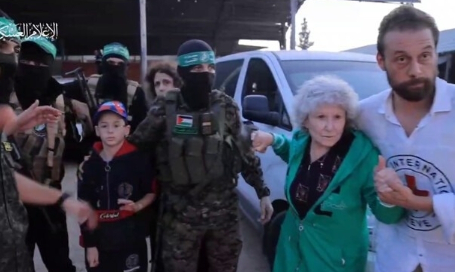 وسائل اعلام العدو تكشف عن شروط حماس لإتمام صفقة تبادل جديدة