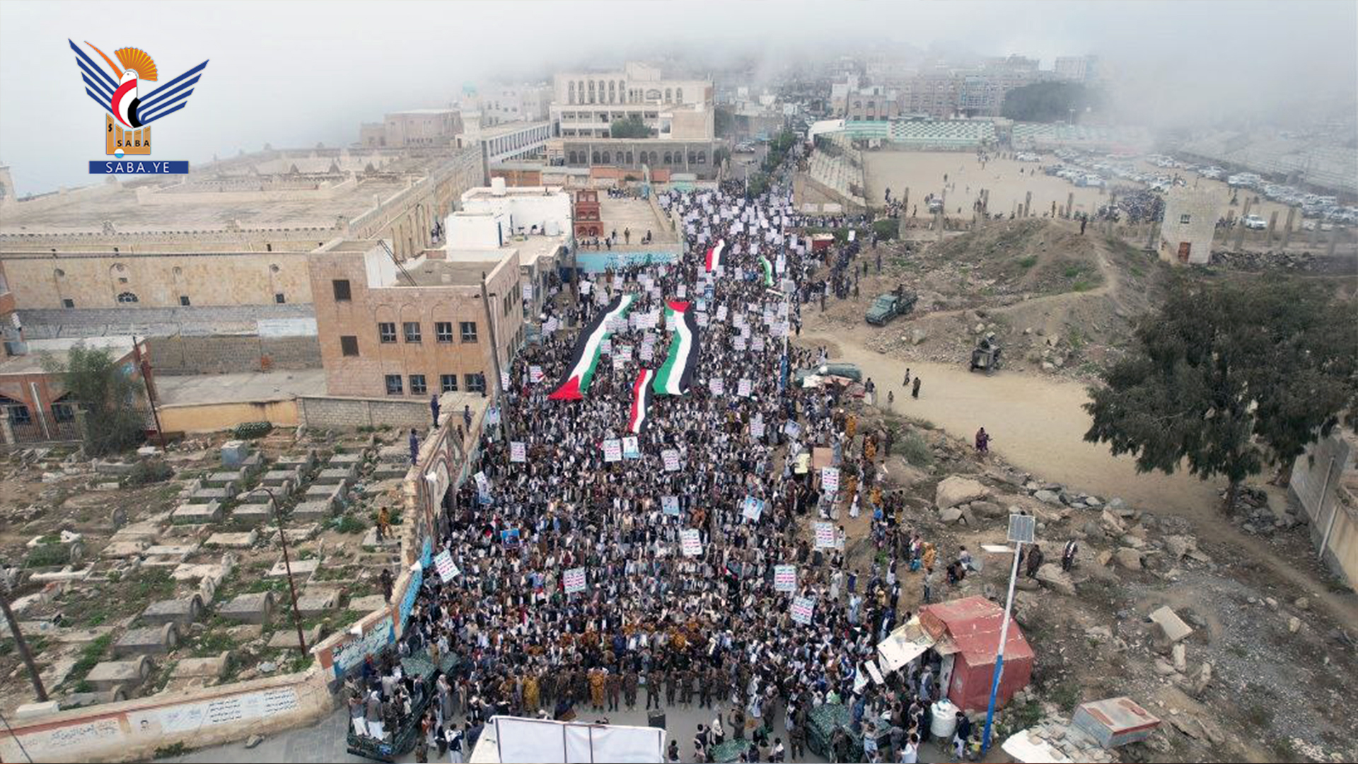 حجة .. مسيرات جماهيرية ووقفات حاشدة بعنوان “اليمن وفلسطين خندق واحد”