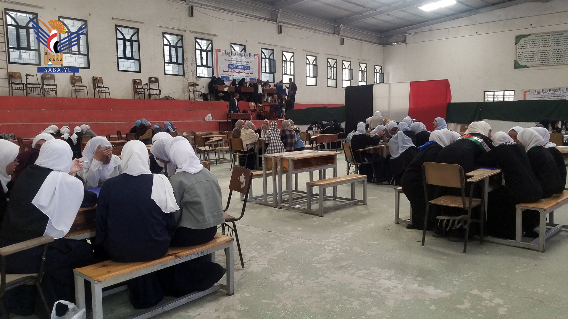 اختتام المسابقات المنهجية العلمية لطلاب الثانوية قسم الإنجليزي بأمانة العاصمة