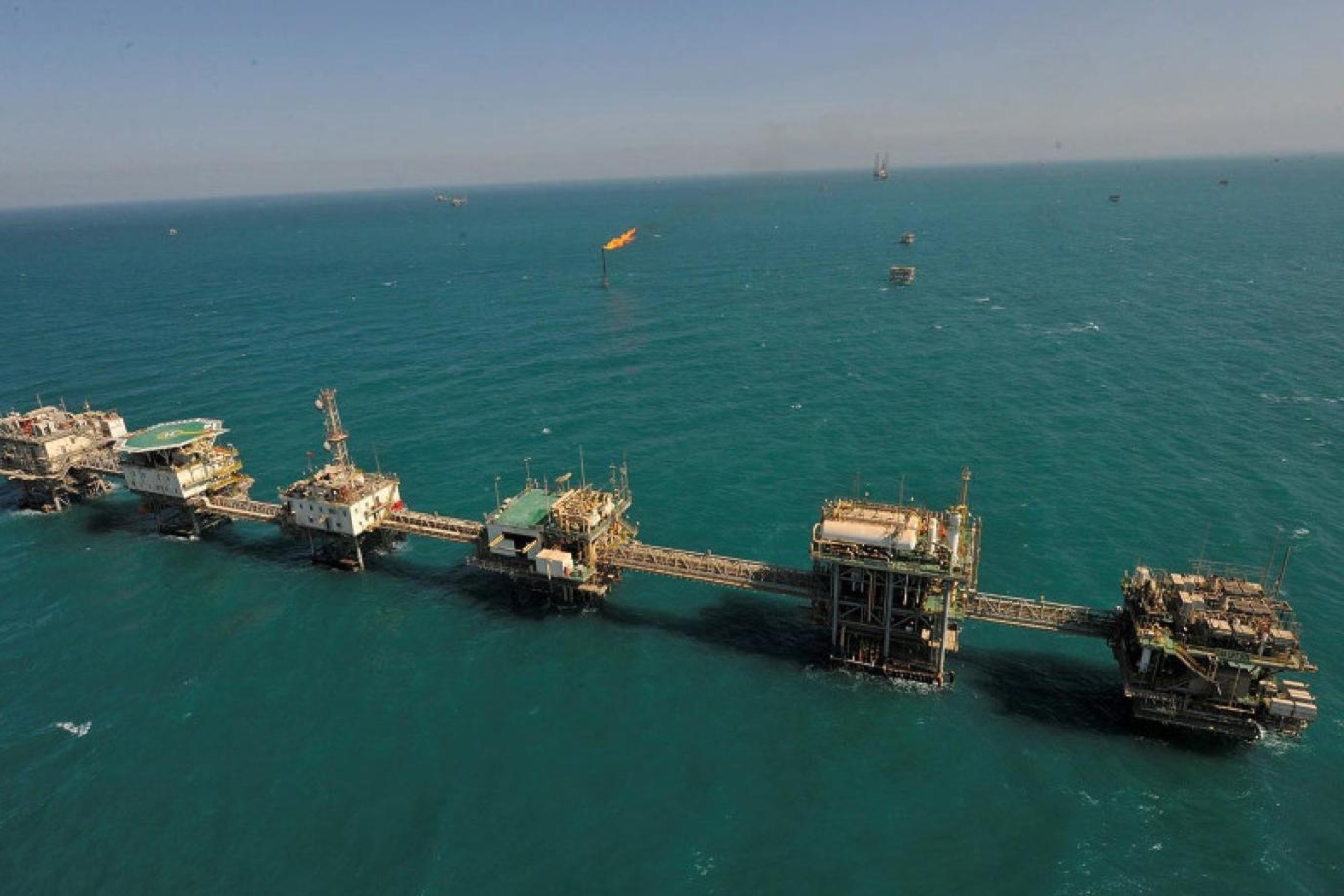 إيران تعلن استعدادها لاستئناف المباحثات مع الكويت بشأن حقل “آرش”