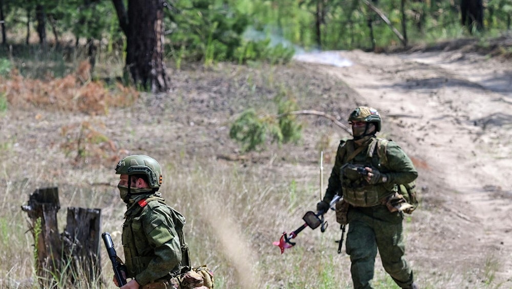 القوات الروسية تضرب أكثر من 100 هدف للقوات الأوكرانية في اتجاه كراسني ليمان