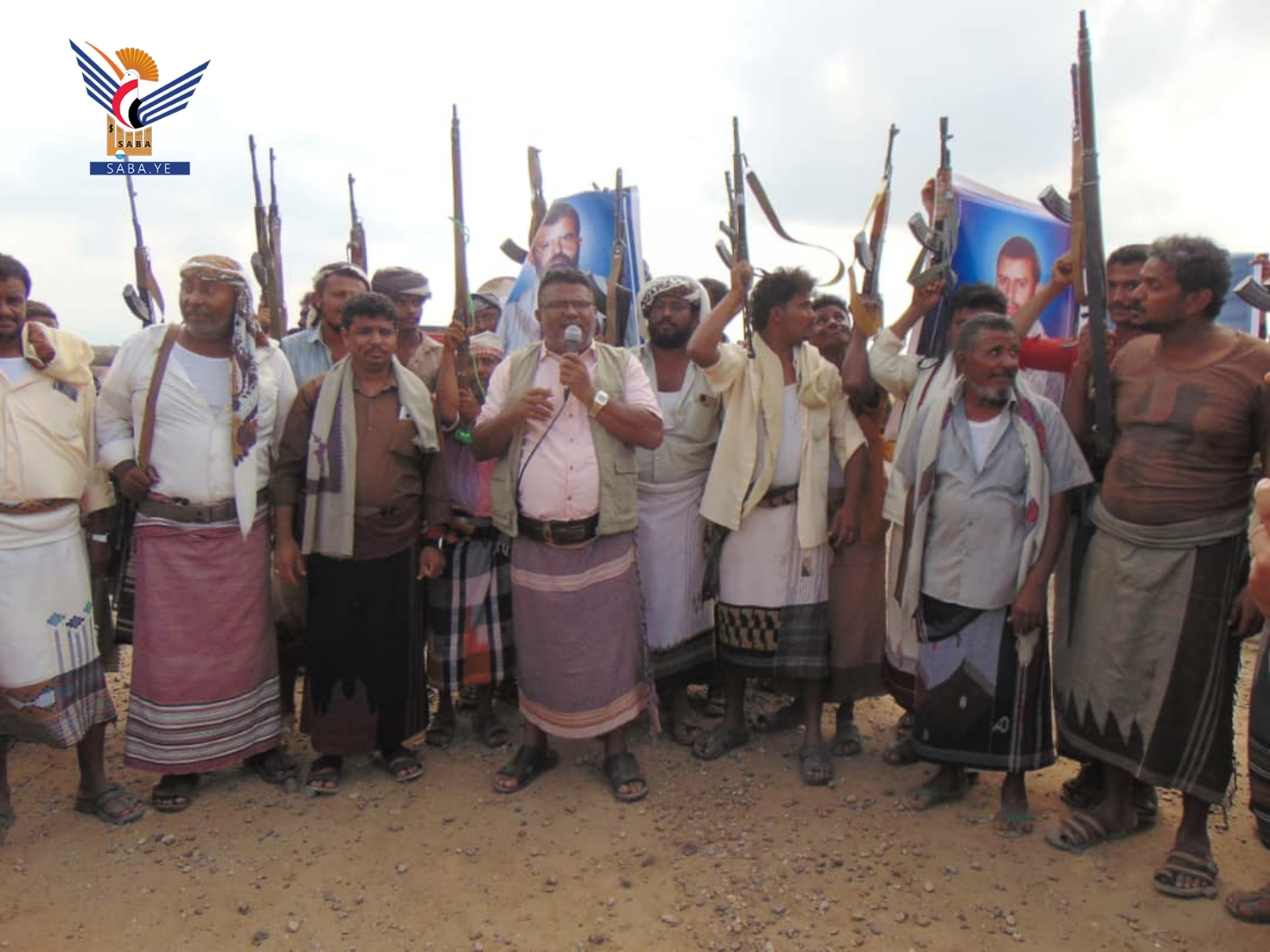 وقفة لقبائل الخضارية في الحديدة تضامنا مع غزة وإعلان النفير لمواجهة العدو الأمريكي