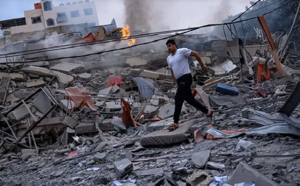 استشهاد فلسطينيين واصابة العشرات في قصف صهيوني على غزة وخان يونس