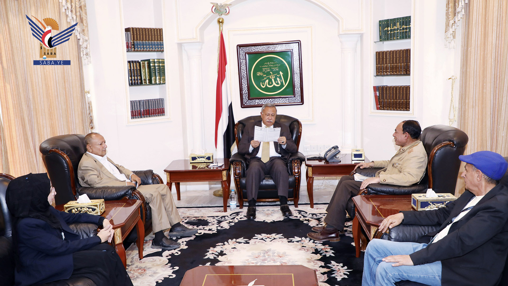 الدكتور بن حبتور يثمن تضامن الجاليات العربية والأجنبية مع الشعبين اليمني والفلسطيني 