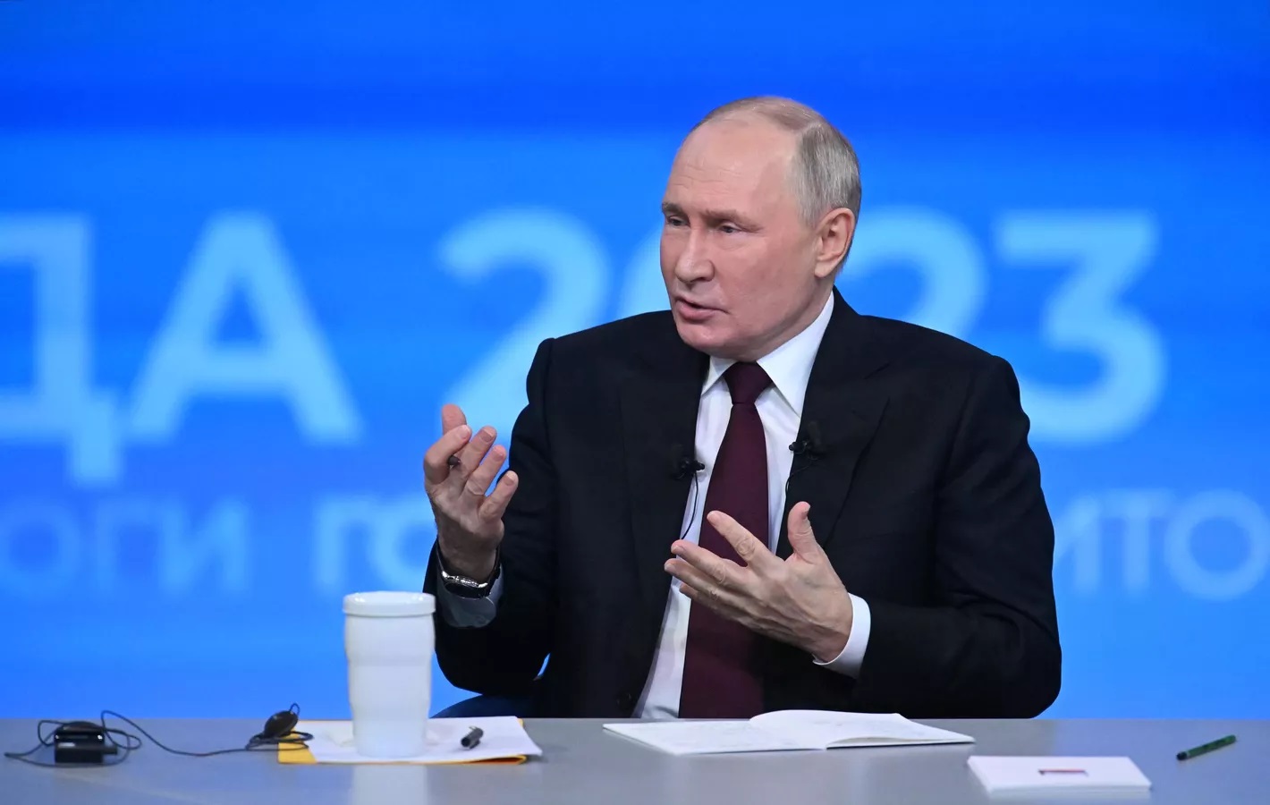 بوتين: الصناعة الروسية تتطور بثقة رغم الضغوط الخارجية