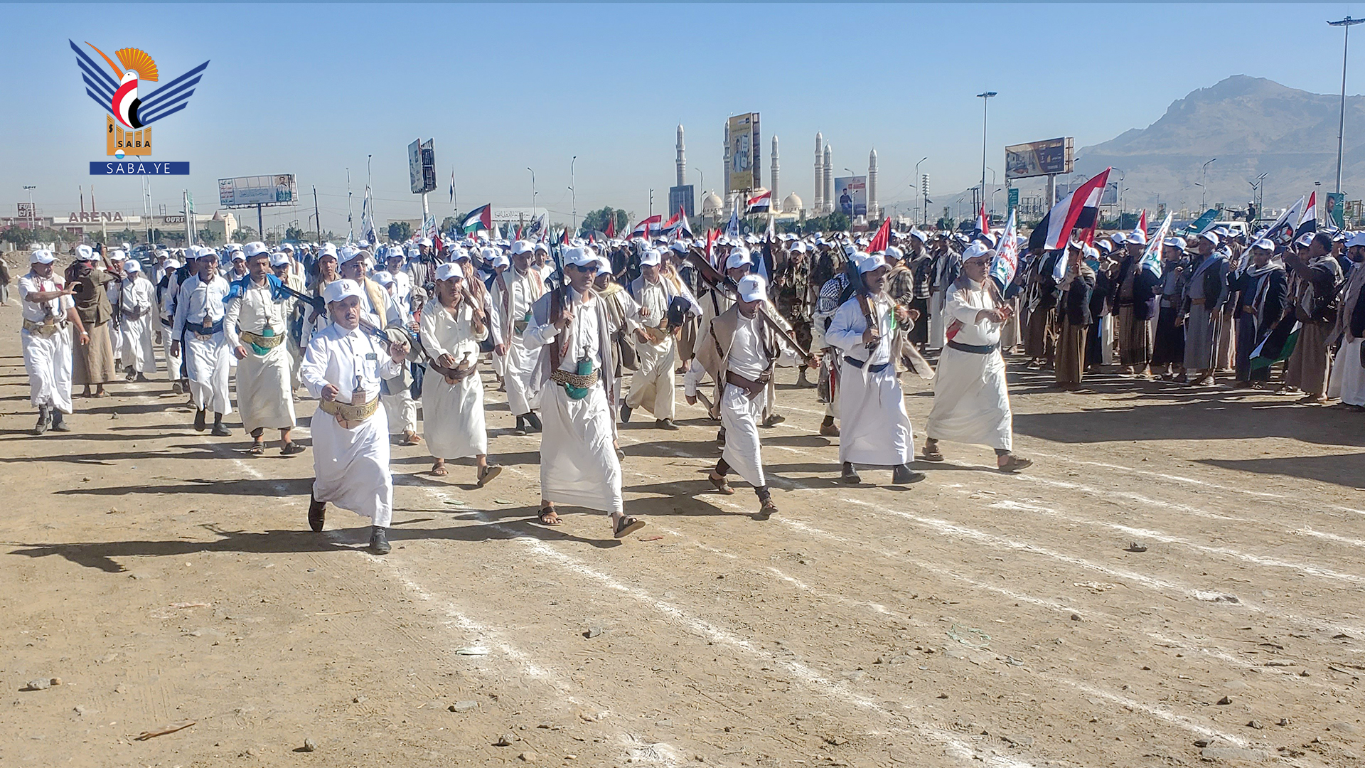 عرض شعبي لخريجي الدورات المفتوحة في السبعين بأمانة العاصمة