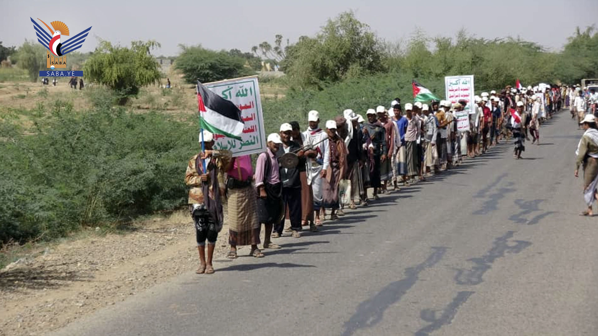 مسير وعرض رمزي لوحدات شعبية بمديرية القناوص في الحديدة