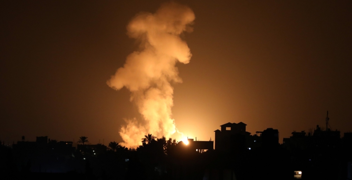 15 شهيدا في قصف للعدو الصهيوني على منزل بحي الزيتون