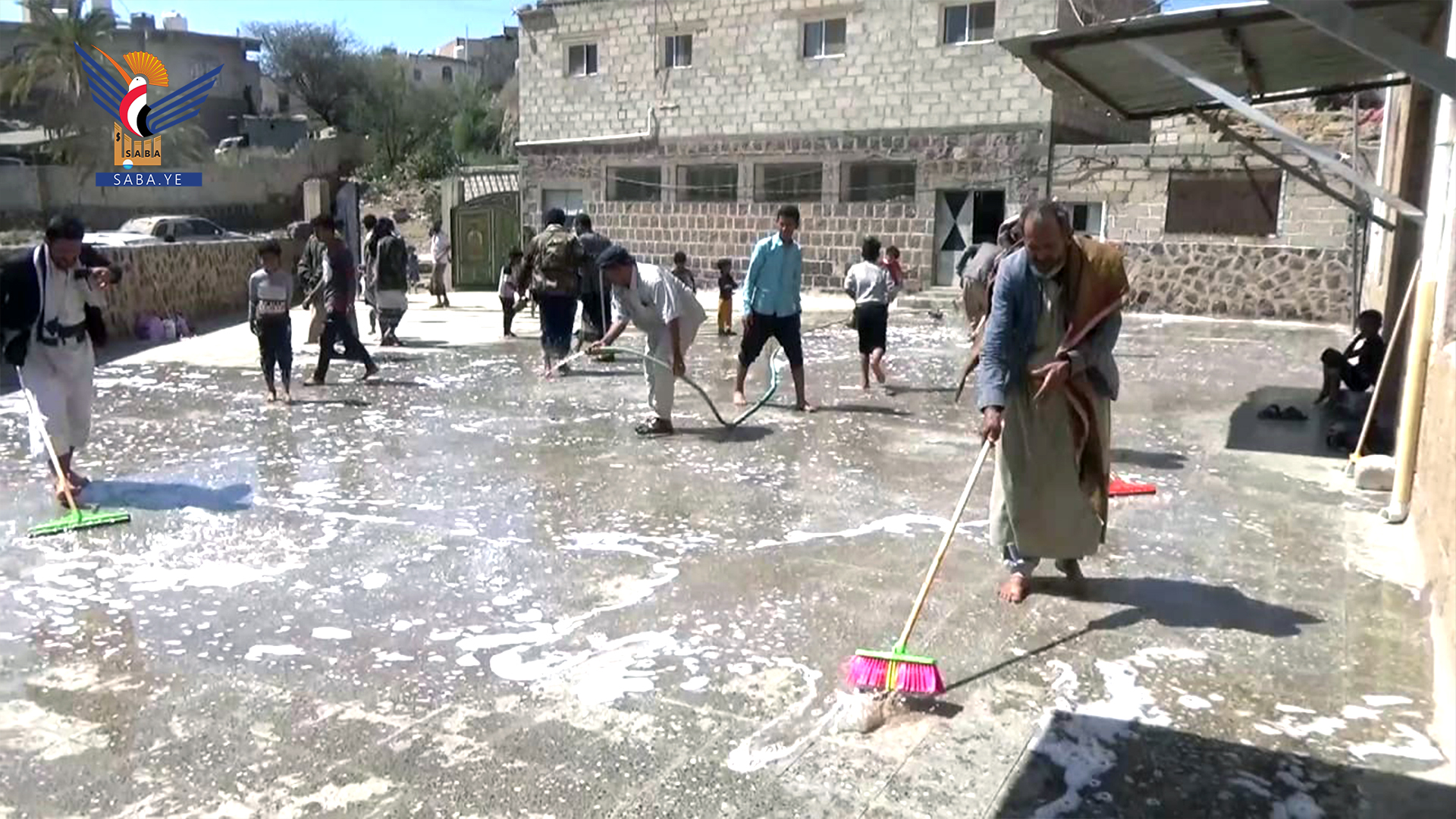 مكتب هيئة أوقاف الضالع يدشن حملة “أن طهرا بيتي” استقبالاً لشهر رمضان