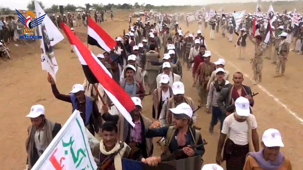  المحويت.. عرض شعبي لخريجي دورات “طوفان الأقصى” في مديرية ملحان