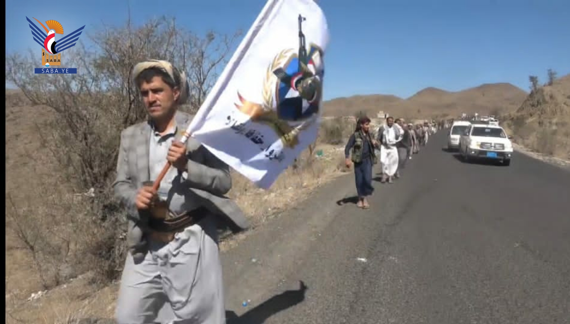 صنعاء.. مسير لخريجي الدفعة الثالثة من دورات “طوفان الأقصى” في همدان