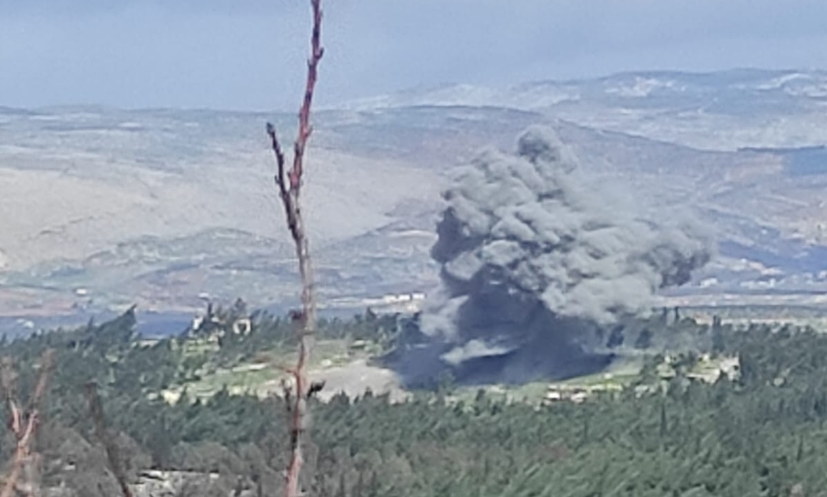 الطيران السوري ينفّذ غارات على مناطق انتشار المسلحين جنوب إدلب