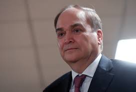 أنطونوف: تصريحات بايدن المرفوضة عن بوتين دليل على سعي واشنطن لدفن العلاقات مع روسيا