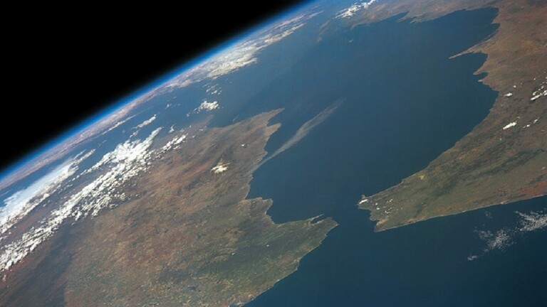 تسجيل هزة أرضية متوسطة القوة في منطقة مضيق جبل طارق