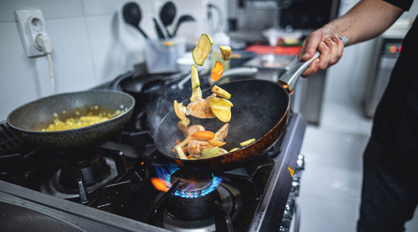 دراسة: الطهي على الغاز أسوأ 100 مرة على صحتنا من عوادم السيارات دراسة: الطهي على الغاز أسوأ 100 مرة على صحتنا من عوادم السيارات