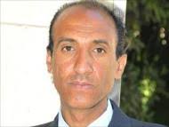 الاديب بشير المصقري  لـ (السياسية نت):  شُغفت بالقراءة  من الكتب التي كنت أسرقها الاديب بشير المصقري  لـ (السياسية نت):  شُغفت بالقراءة  من الكتب التي كنت أسرقها