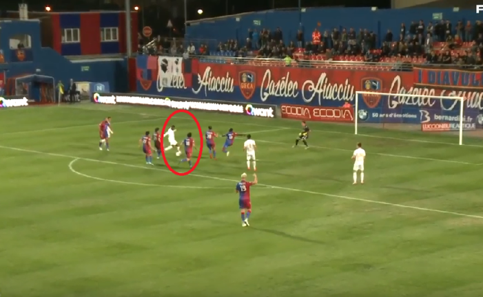 هدف عالمي في منافسات الدوري الفرنسي
