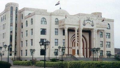  النائب العام ومحافظ صنعاء يناقشان أوضاع الاصلاحية وإنشاء مجمعات قضائية