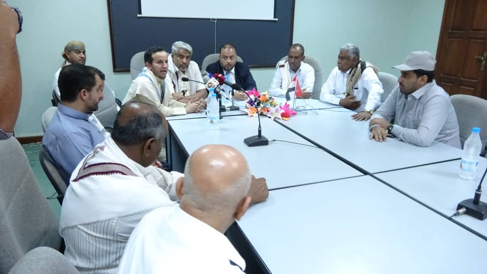 مقبولي يرأس أجتماعا لمناقشة تفعيل دور ومهام لجان المال والأعمال بالحديدة مقبولي يرأس أجتماعا لمناقشة تفعيل دور ومهام لجان المال والأعمال بالحديدة